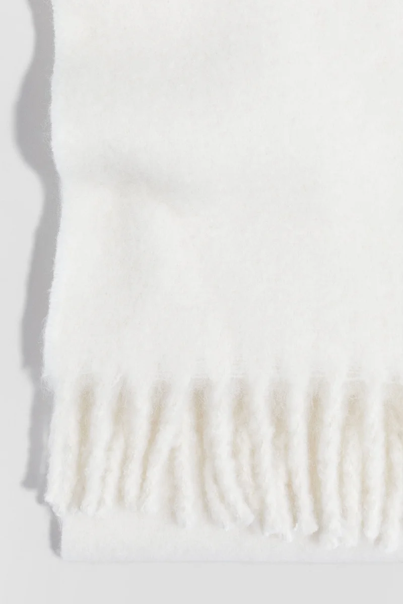 اتش اند ام وشاح بملمس نهائية مصقولة